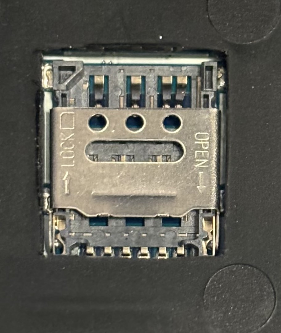 3. SIM tray.jpg